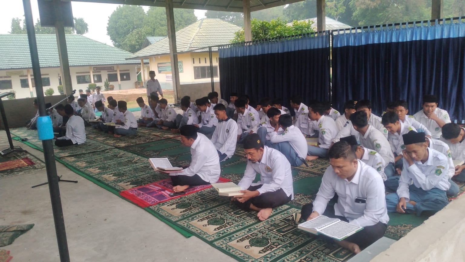 Pembiasaan pagi shalat Dhuha di MAN 3 Muaro Jambi 