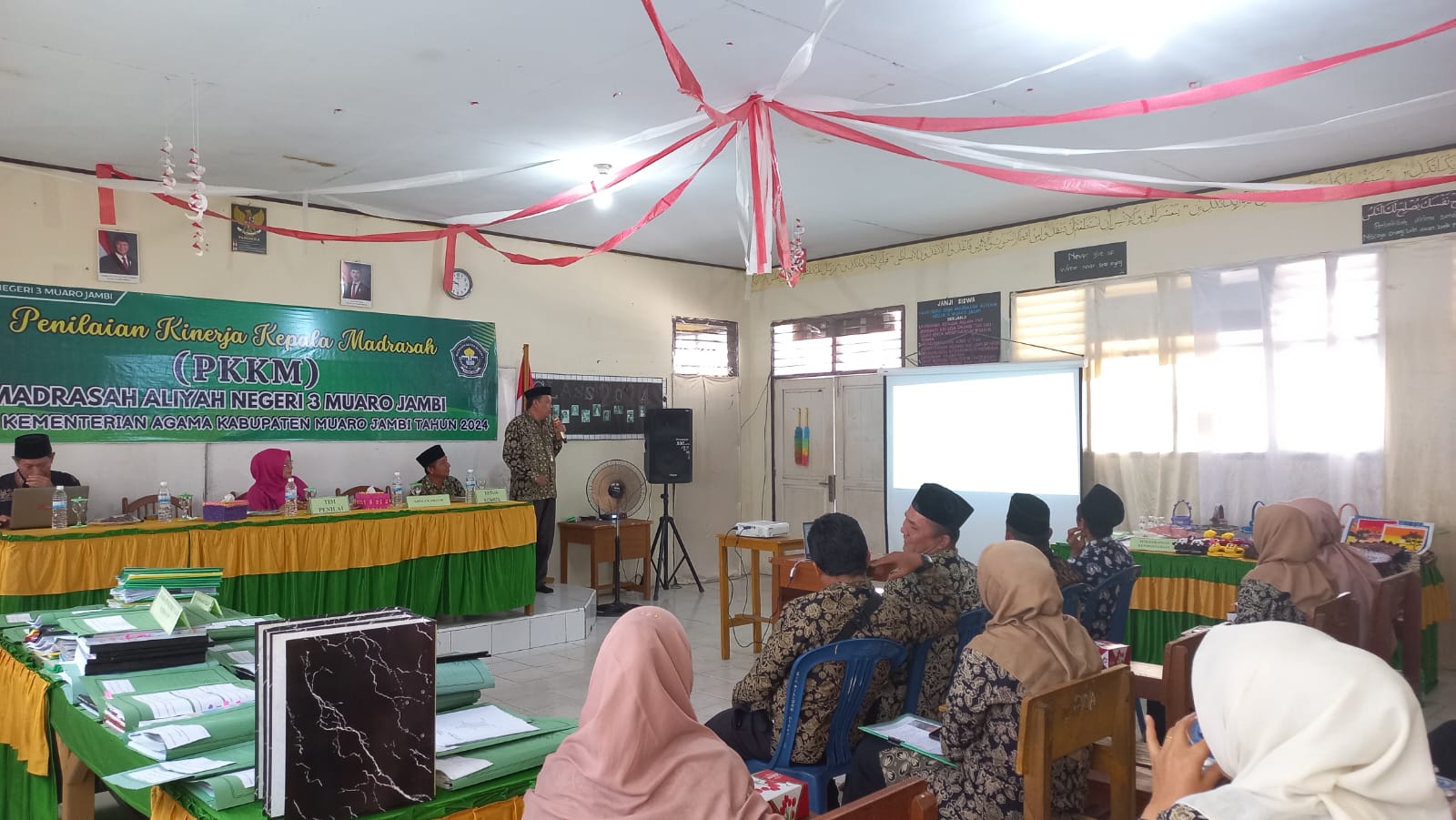 Penilaian Kinerja Kepala Madrasah (PKKM) MAN 3 Muaro Jambi Berjalan Lancar dan Sukses Penilaian Kinerja Kepala Madrasah (PKKM) MAN 3 Muaro Jambi Berjalan Lancar dan Sukses