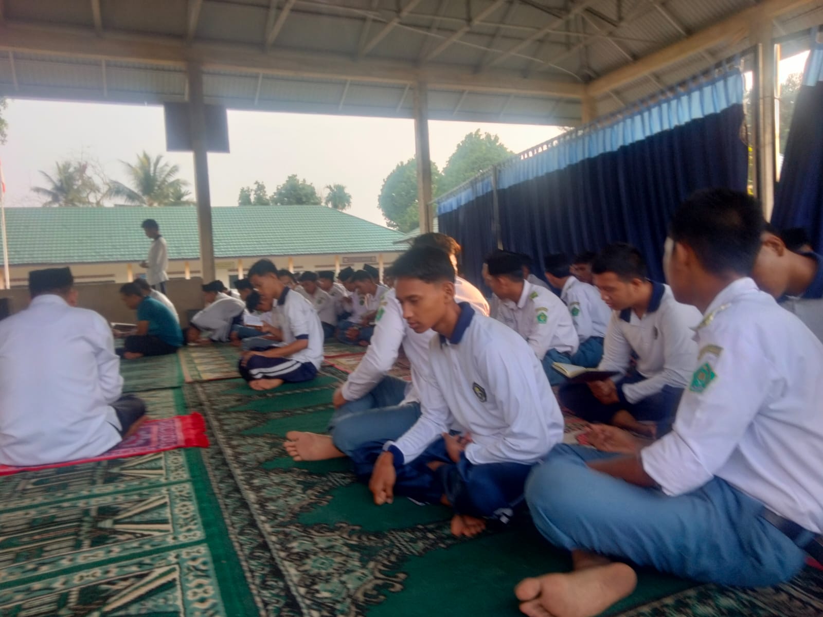 Sholat Dhuha, Zikir, dan Literasi 