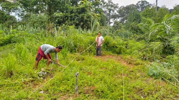 MAN 3 Muaro Jambi Bangun Lapangan Lompat Jauh Sederhana