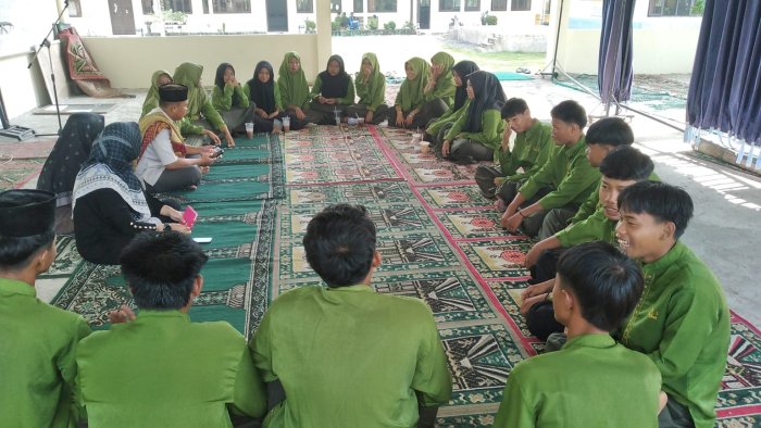 MAN 3 Muaro Jambi Periksa Kerapian Siswa November Desember 2025 MAN 3 Muaro Jambi Periksa Kerapian Siswa November Desember 2025