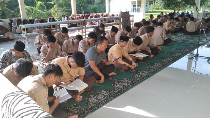 Tadarus Al-Quran Warnai Ramadhan di MAN 3 Muaro Jambi