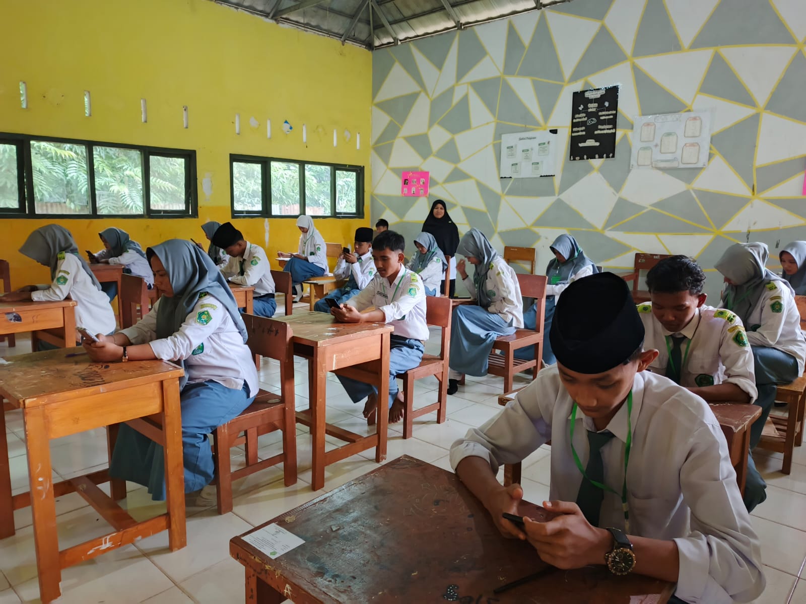 Pelaksanaan Asesmen Sumatif Semester Ganjil TP. 2024/2025 di MAN 3 Muaro Jambi Pelaksanaan Asesmen Sumatif Semester Ganjil TP. 2024/2025 di MAN 3 Muaro Jambi