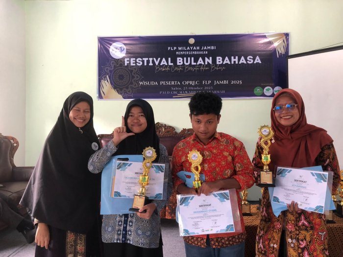 Siswa MAN 3 Muaro Jambi Berprestasi di Festival Bulan Bahasa FLP Jambi