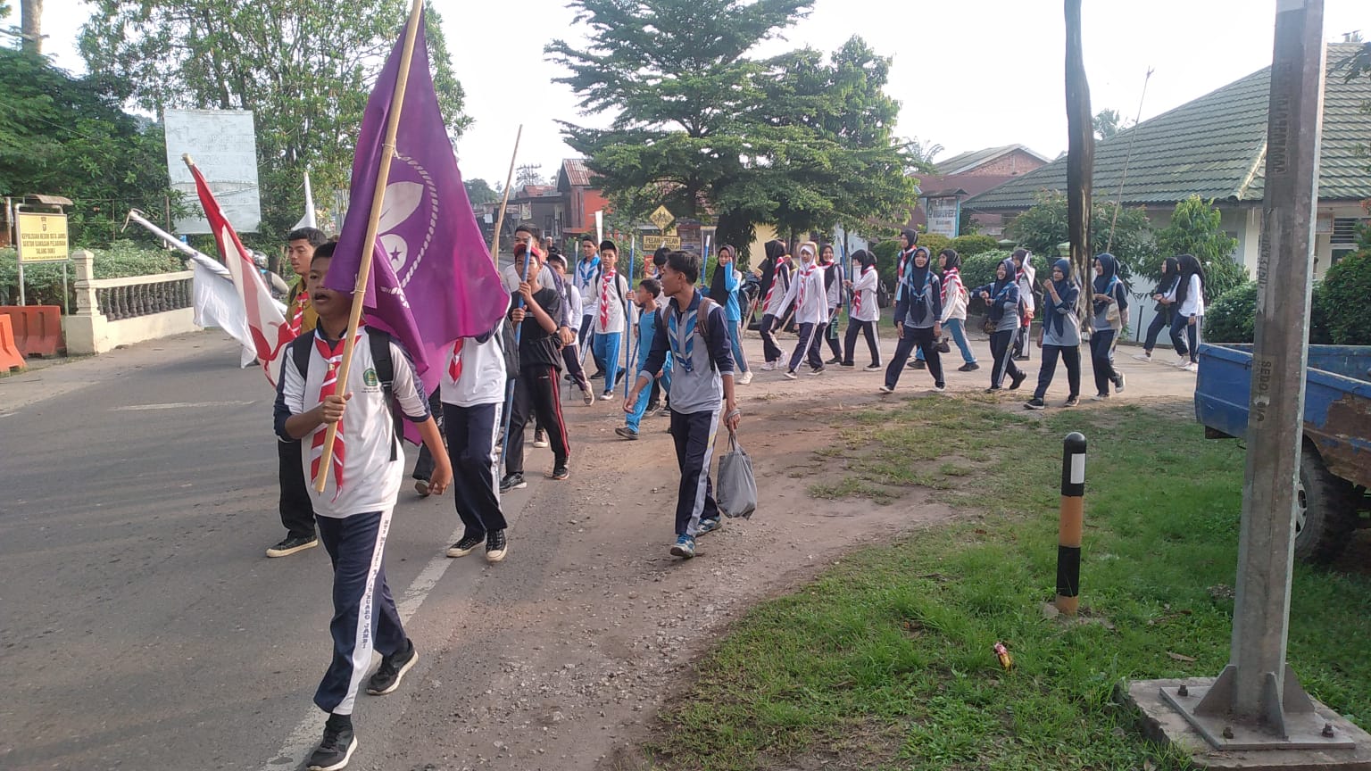 Ambalan Pramuka MAN 3 Muaro Jambi Melaksanakan Kegiatan Napak Tilas