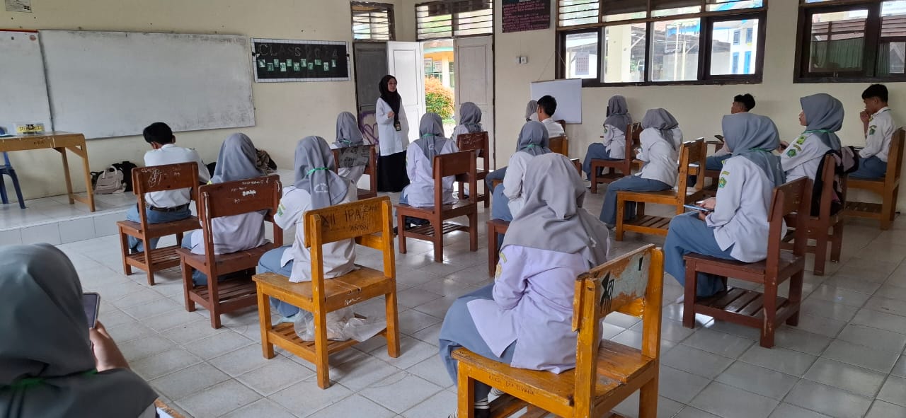 Monitoring Ujian Madrasah oleh Pengawas Kemenag Muaro Jambi