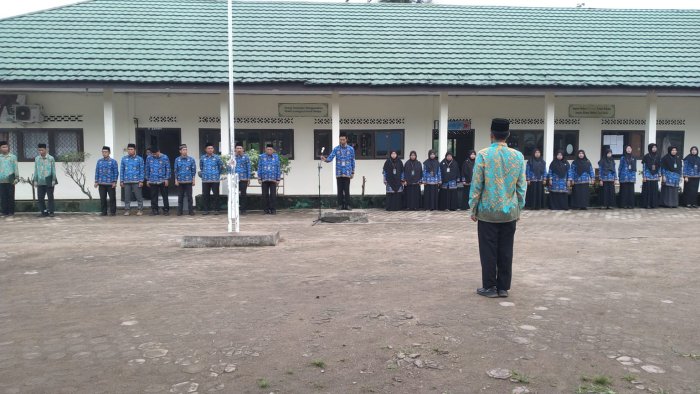 MAN 3 Muaro Jambi Gelar Upacara Hari Kesaktian Pancasila, Teguhkan Semangat Kebangsaan