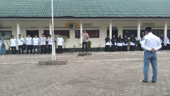 MAN 3 Muaro Jambi Tekankan Disiplin dan Cegah Kenakalan Remaja MAN 3 Muaro Jambi Tekankan Disiplin dan Cegah Kenakalan Remaja