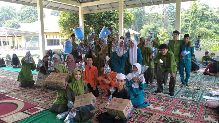 Meriahkan HUT ke-81 Kemerdekaan RI, MAN 3 Muaro Jambi Umumkan Para Juara Lomba dan Kebersihan Kelas Meriahkan HUT ke-81 Kemerdekaan RI, MAN 3 Muaro Jambi Umumkan Para Juara Lomba dan Kebersihan Kelas
