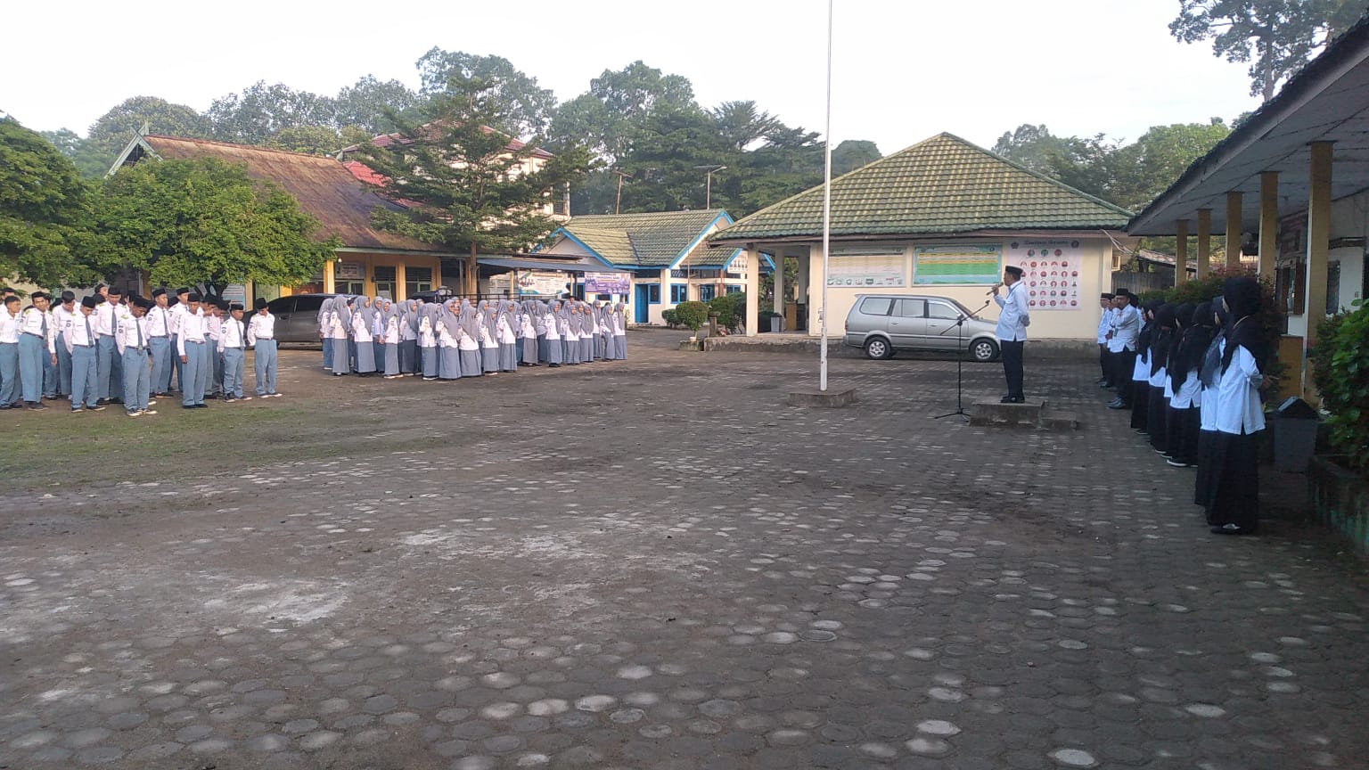 UPACARA PEMBUKAAN ASESMEN SUMATIF AKHIR SEMESTER GENAP TAHUN PELAJARAN 2024/2025