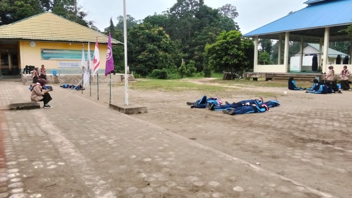 Pembaiatan Anggota Pramuka MAN 3 Muaro Jambi Berlangsung Lancar