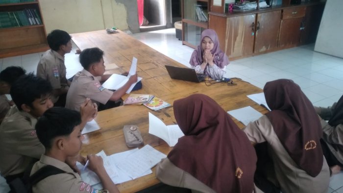 Siswa MAN 3 Muaro Jambi Awali Belajar dengan Doa Bersama