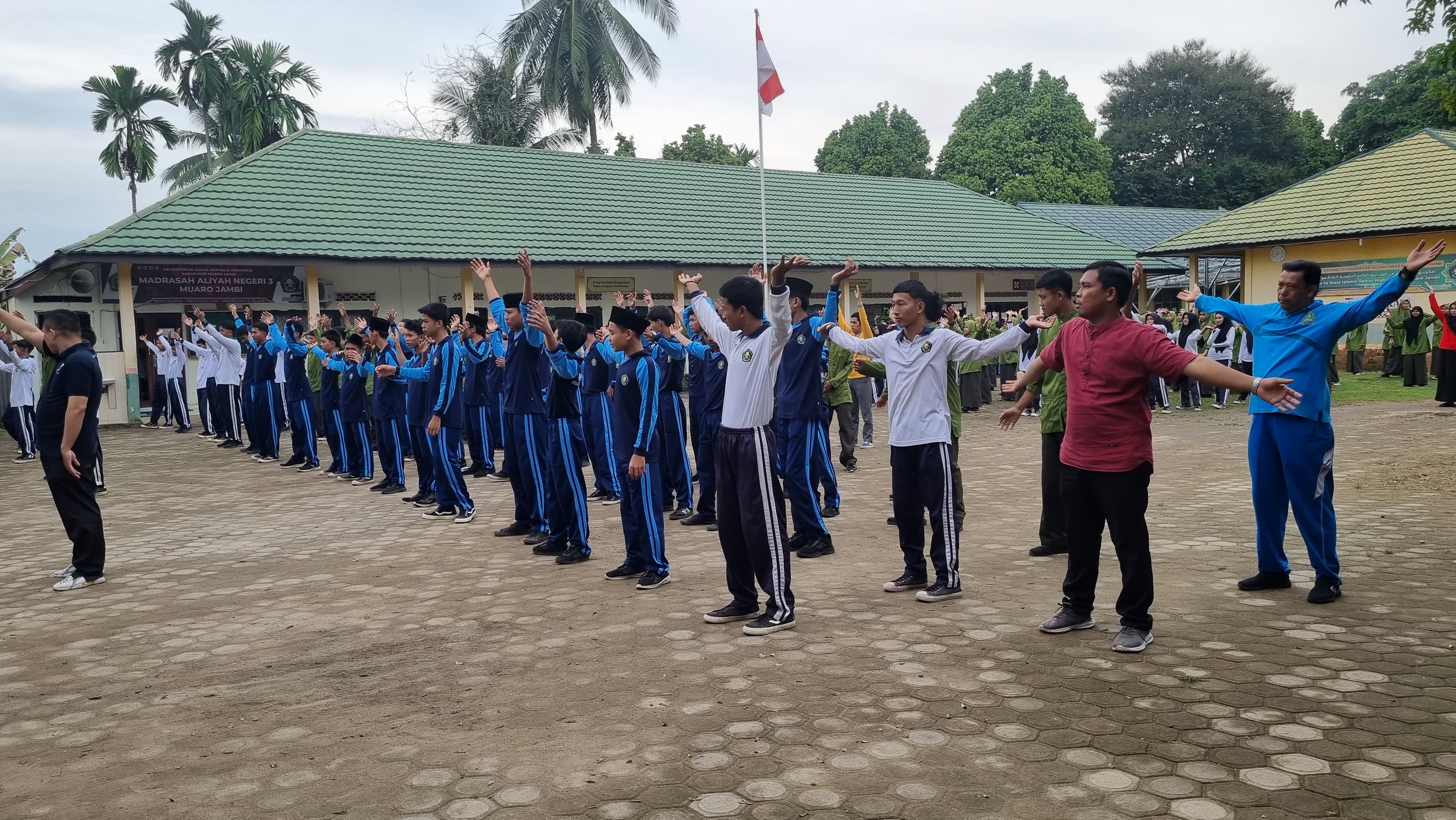 SENAM KESEGARAN JASMANI di MAN 3 MUARO JAMBI 