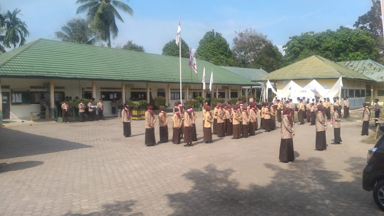 MAN 3 MUARO JAMBI GELAR PENERIMAAN  TAMU AMBALAN