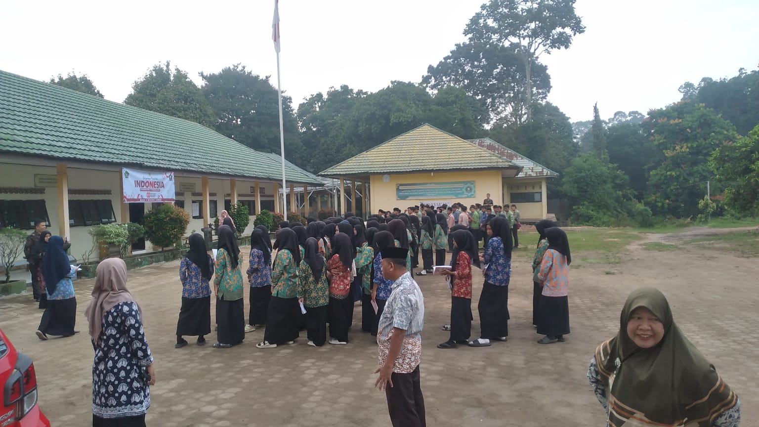 Serunya Literasi Matematika di MAN 3 Muaro Jambi: Belajar Sambil Bermain Labirin Angka