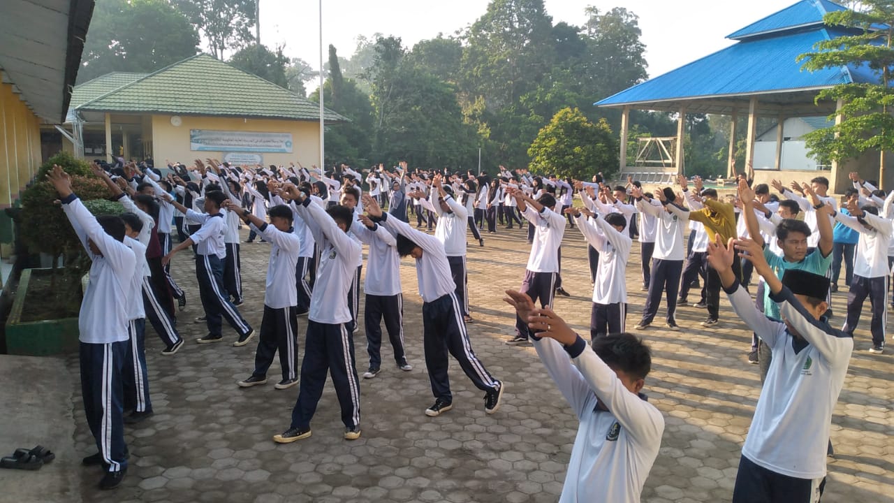 SENAM PAGI SEHAT DAN BAHAGIA DI MAN 3 MUARO JAMBI 