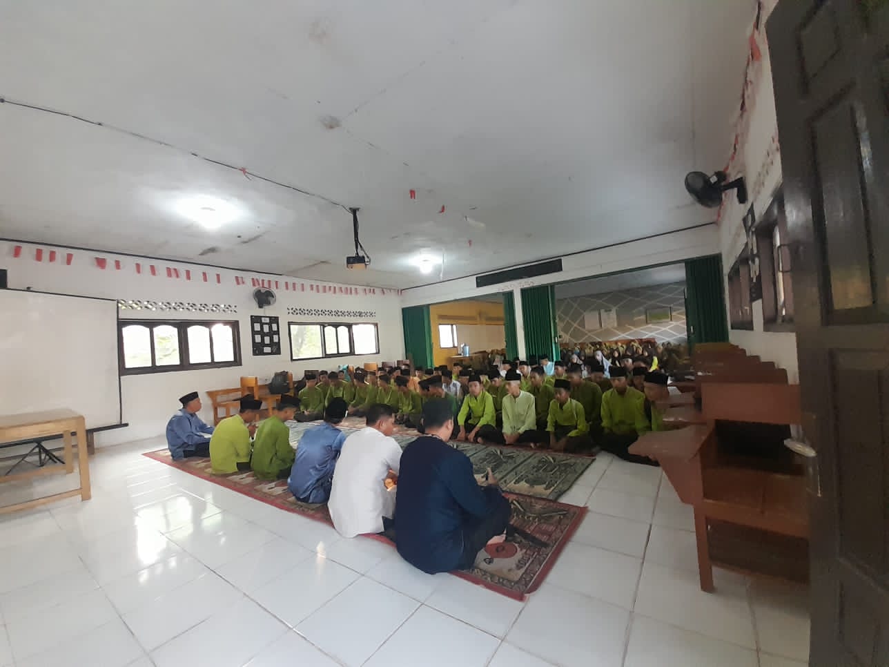  Pembacaan Yasin di MAN  3 Muaro Jambi