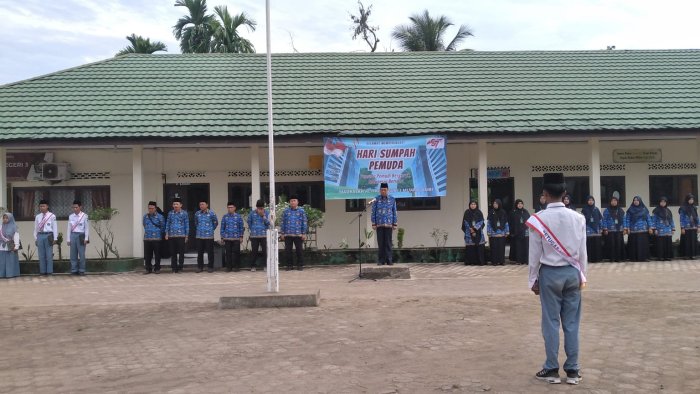 MAN 3 Muaro Jambi Gelar Upacara Hari Sumpah Pemuda