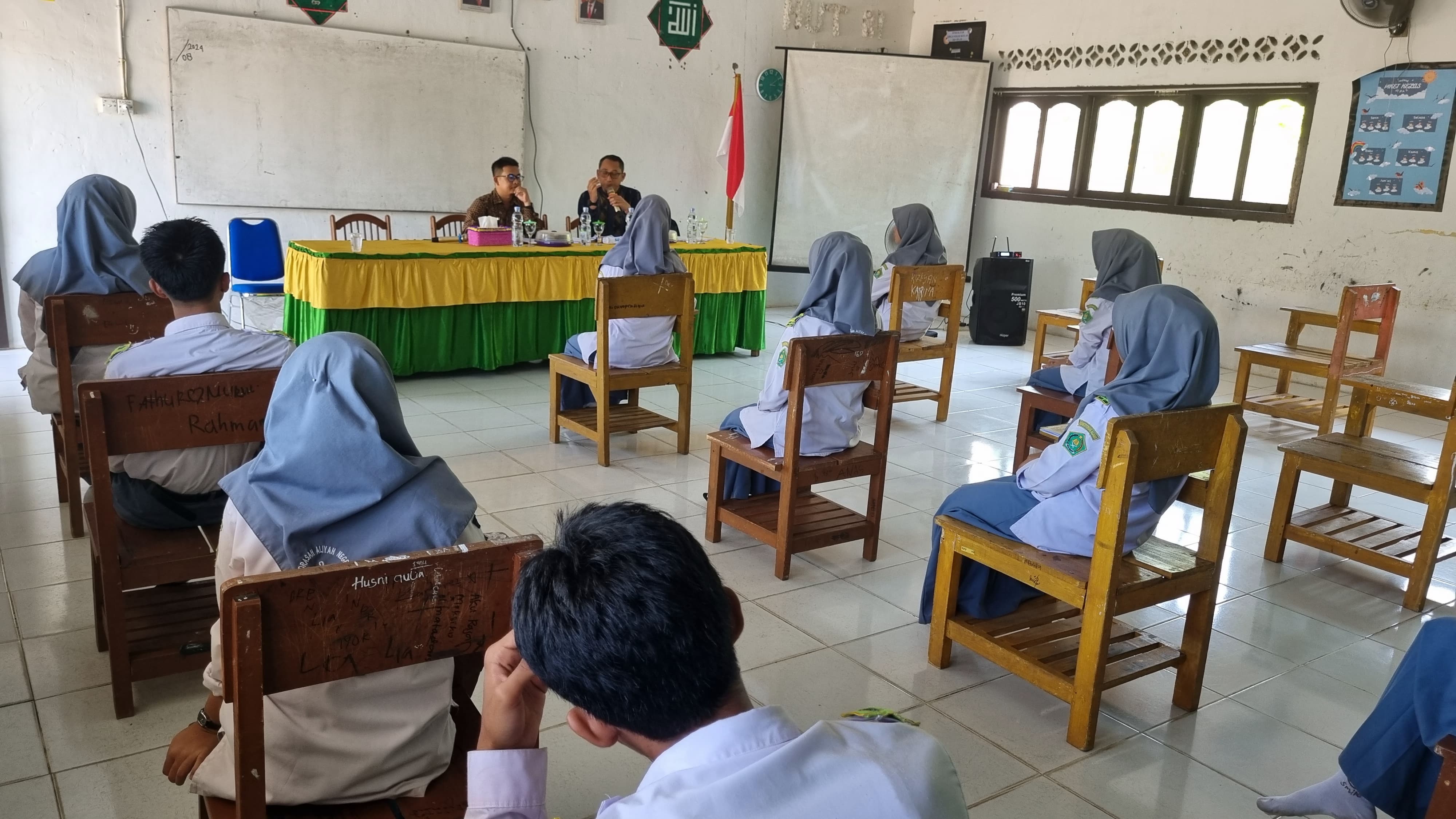 MAN 3 MUARO JAMBI TERPILIH SEBAGAI MADRASAH SASARAN UJI KETERBACAAN AKMI 2024 MAN 3 MUARO JAMBI TERPILIH SEBAGAI MADRASAH SASARAN UJI KETERBACAAN AKMI 2024