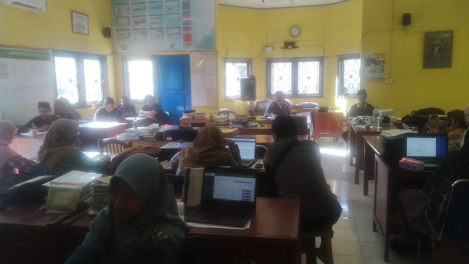 MAN 3 Muaro Jambi Gelar Rapat Kenaikan Kelas dan Persiapan Penyerahan Rapor