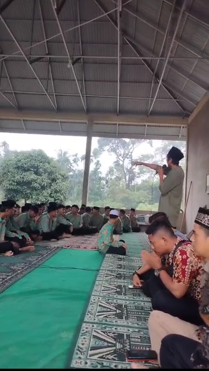 Halal Bihalal Keluarga Besar MAN 3 Muaro Jambi 2025: Momen Silaturahmi yang Penuh Makna Halal Bihalal Keluarga Besar MAN 3 Muaro Jambi 2025: Momen Silaturahmi yang Penuh Makna