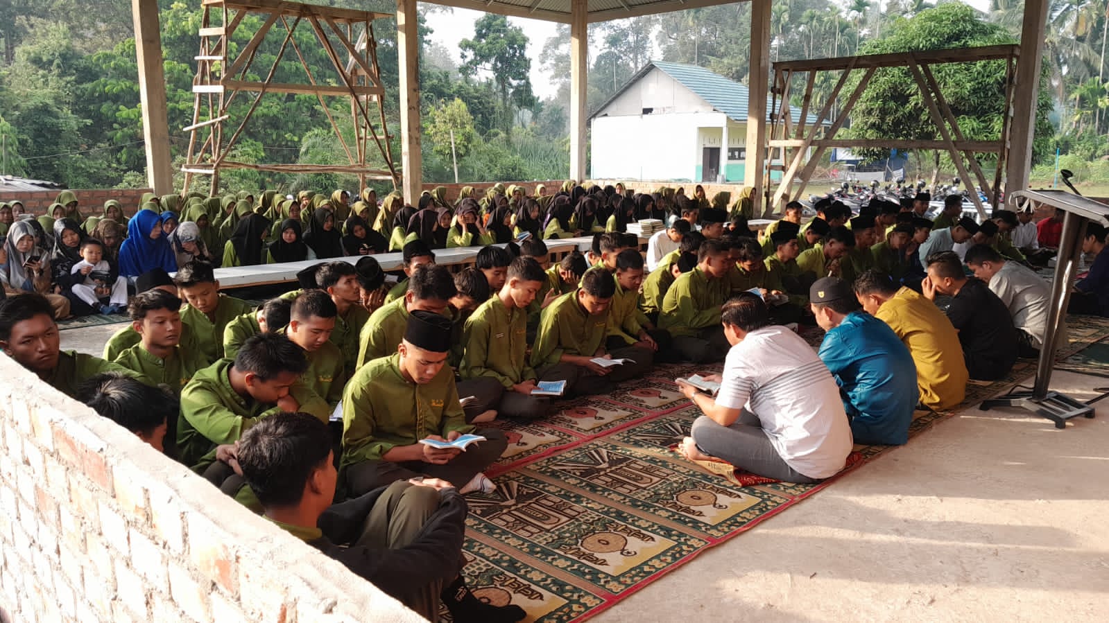 PEMBIASAAN PAGI YASINAN JUM'AT 